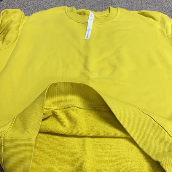 Women’s Yellow Lululemon oversized crew neck. - Picture 2 of 5
